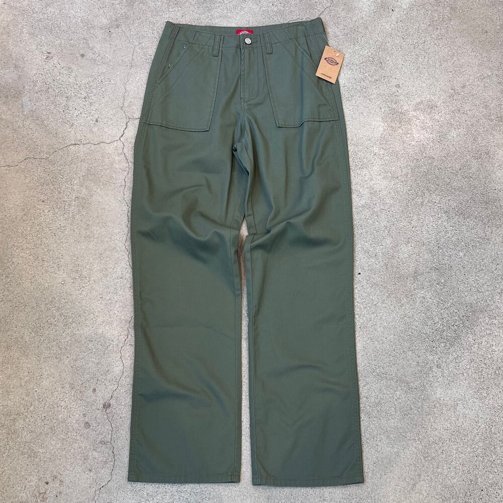 Dickies Juniors Utility Pocket Pant - Relaxed Fit - Olive - Size 5 - NWT